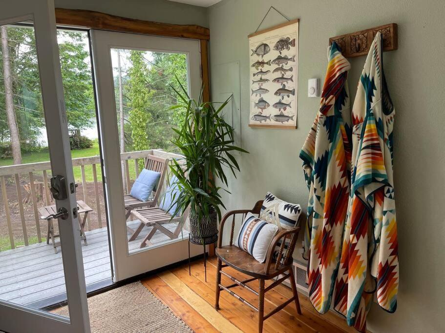 Riverfront Getaway On The Wild And Scenic Sedro Woolley