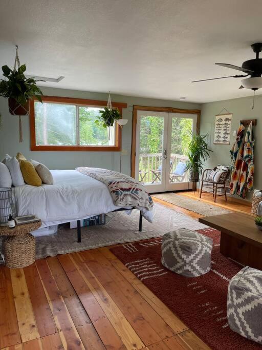 Chalet Riverfront Getaway On The Wild And Scenic Sedro Woolley