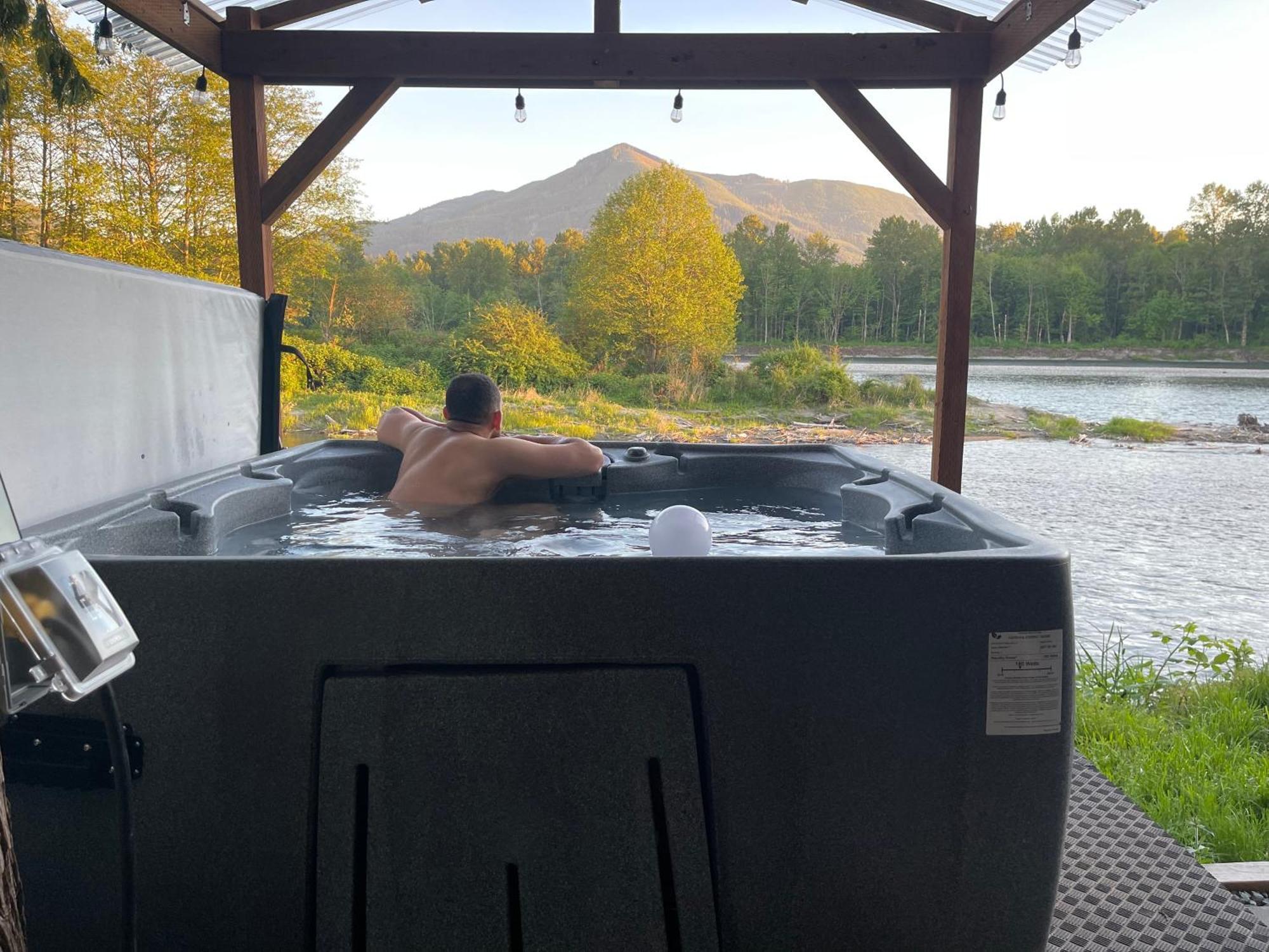 Riverfront Getaway On The Wild And Scenic *